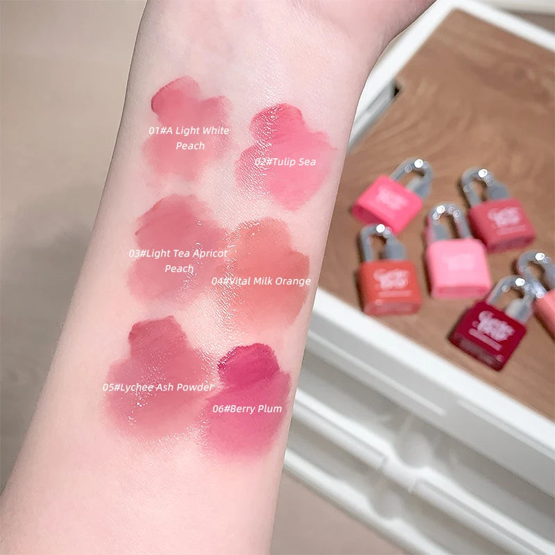 Gege Bear Lock Sweetheart Lip Glaze