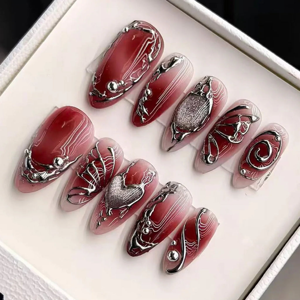 24pcs Sweet & Edgy Metallic Fake Nails