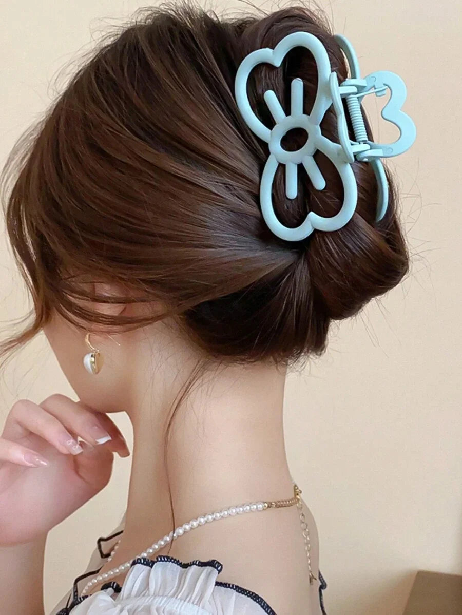 Hello Kitty Bow Claw Clip