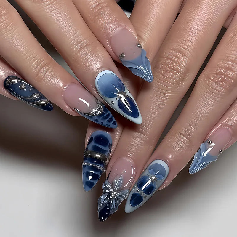 24pcs Sweet & Edgy Metallic Fake Nails