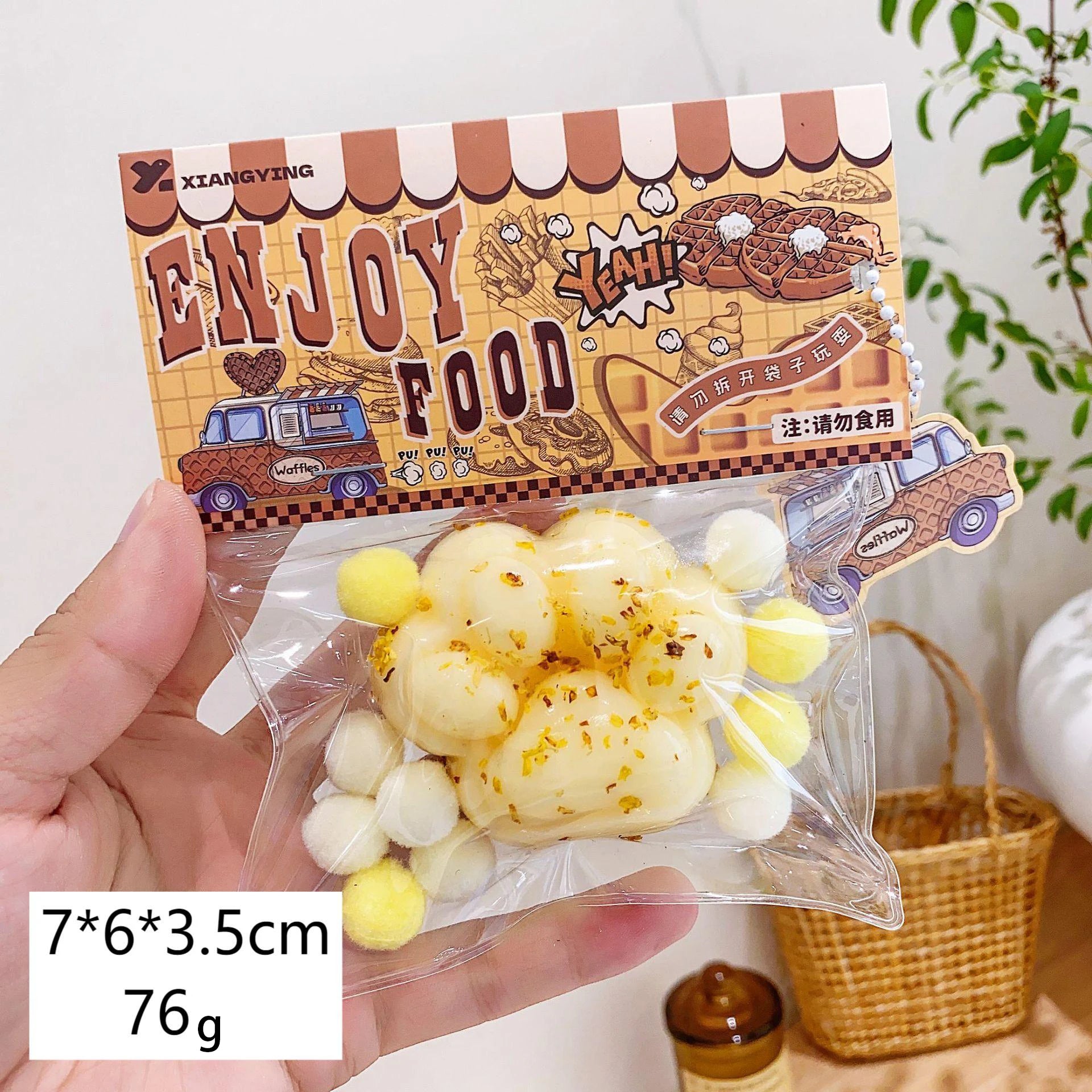 Food squeezing toys, soft and sticky with slow rebound, squeeze and relax jelly stress relief toys, for children and adults.