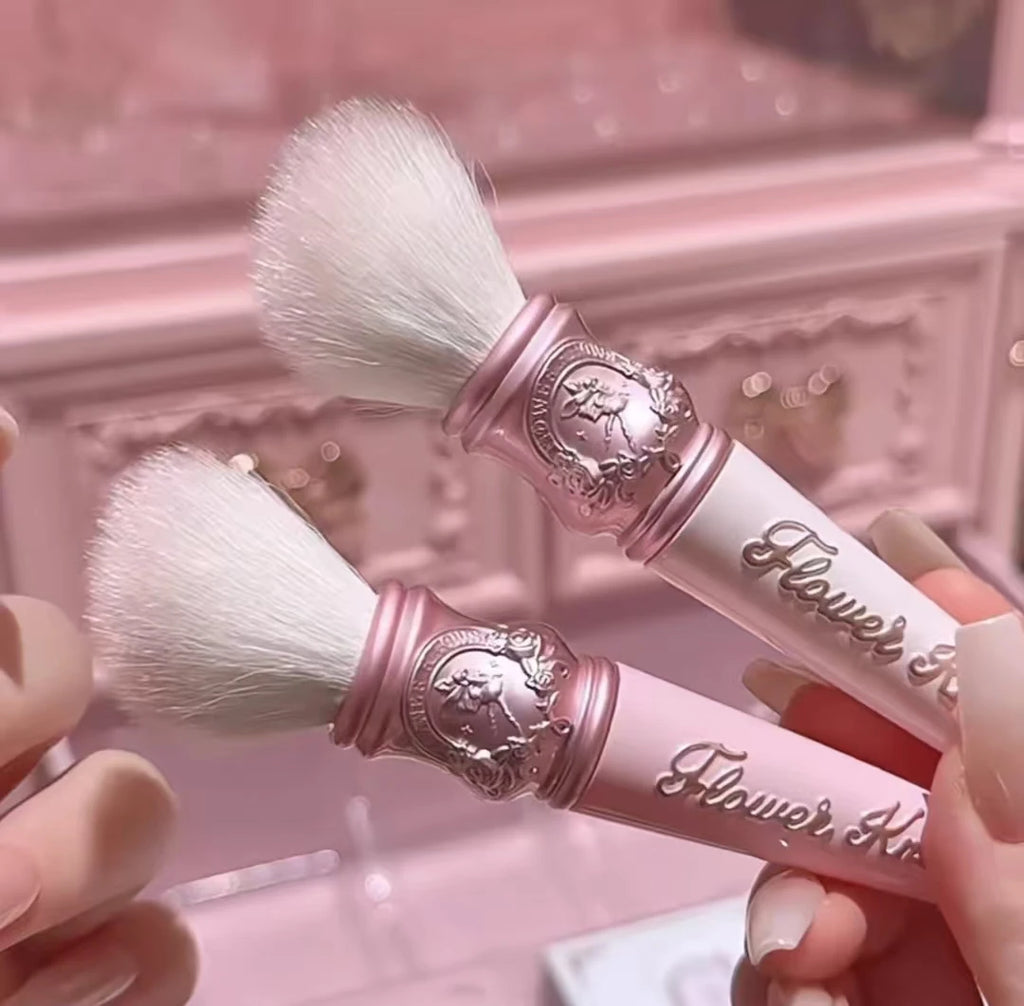 Cosmetic Blush Brush